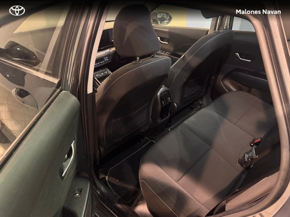 2024 Hyundai Kona - image 7