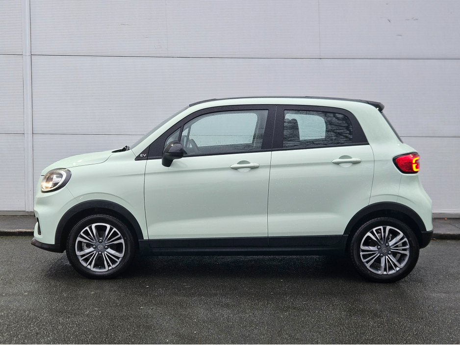 2026 Leapmotor T03 - image 2