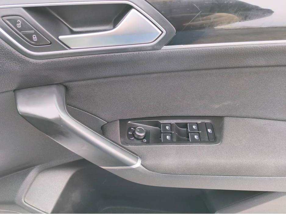 2017 Volkswagen Touran Comfort €16,950