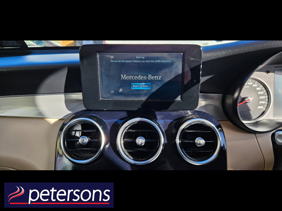 2020 Mercedes-Benz GLC Class - image 27