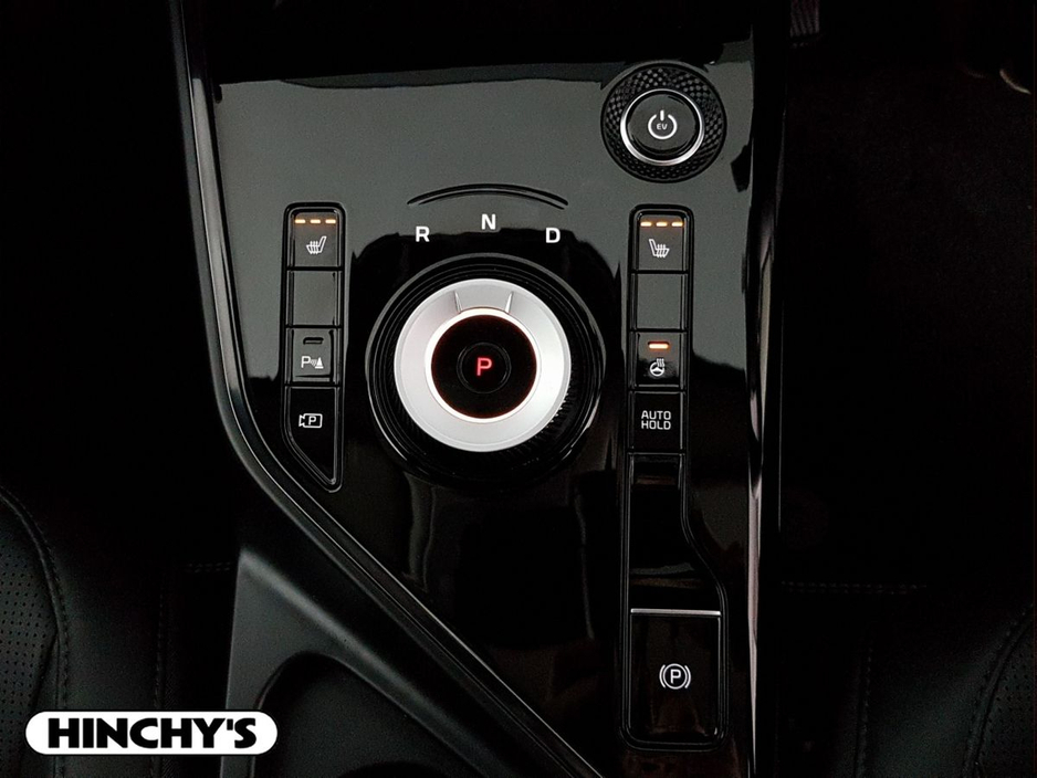 2024 Kia Niro - image 11