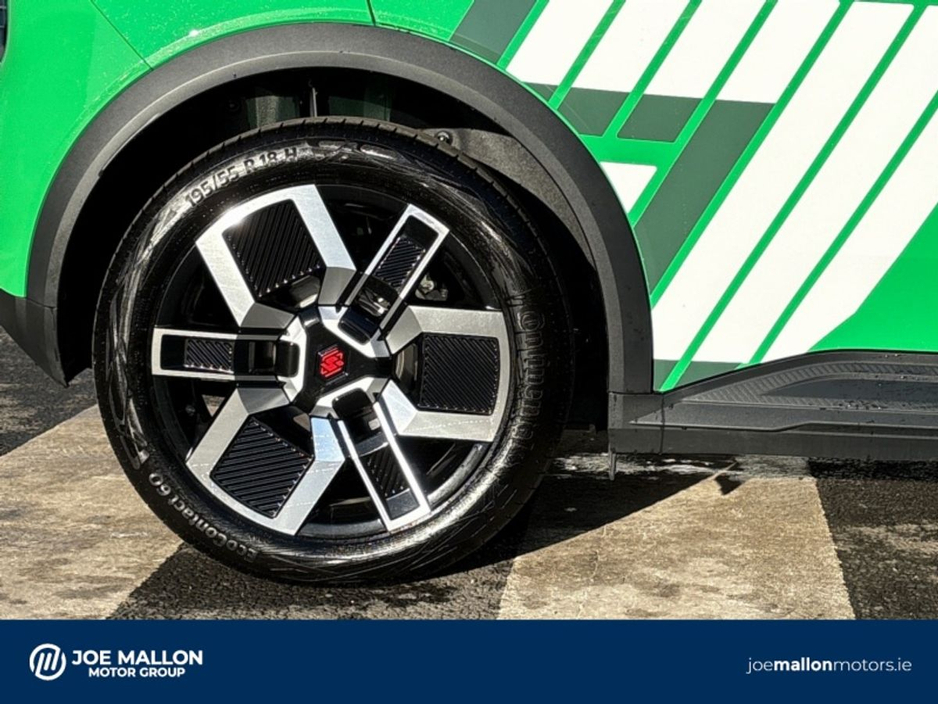 2025 Renault 5 - image 15