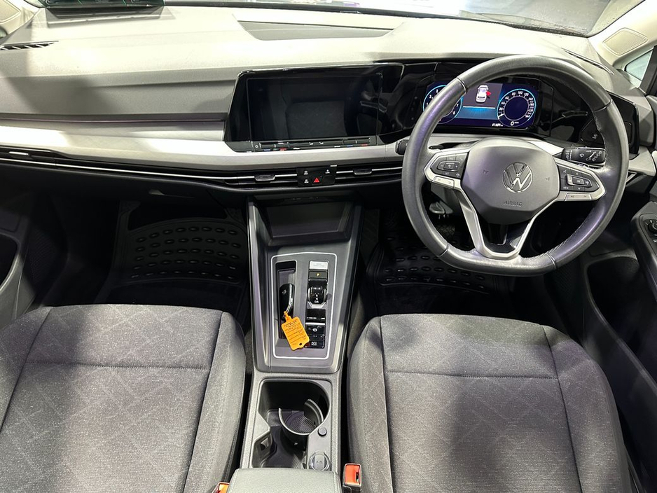 2023 Volkswagen Golf Automatic 1.0 Tsi €27,400