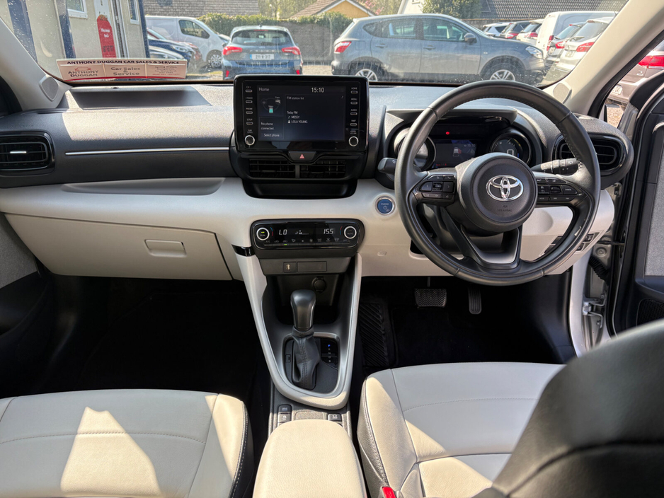 2022 Toyota Yaris 1.5 Hybrid 5Dr Platinum €21,950
