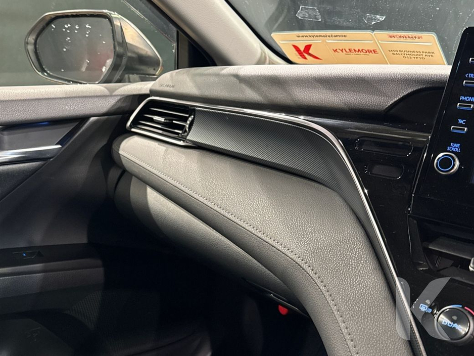 2022 Toyota Camry - image 19
