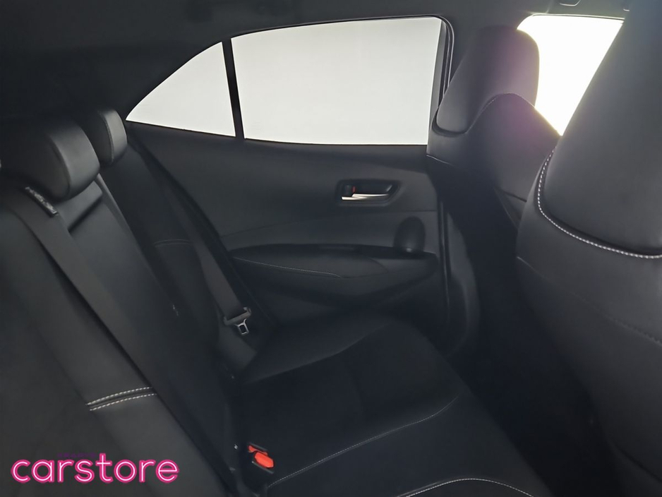 2020 Toyota Corolla - image 10