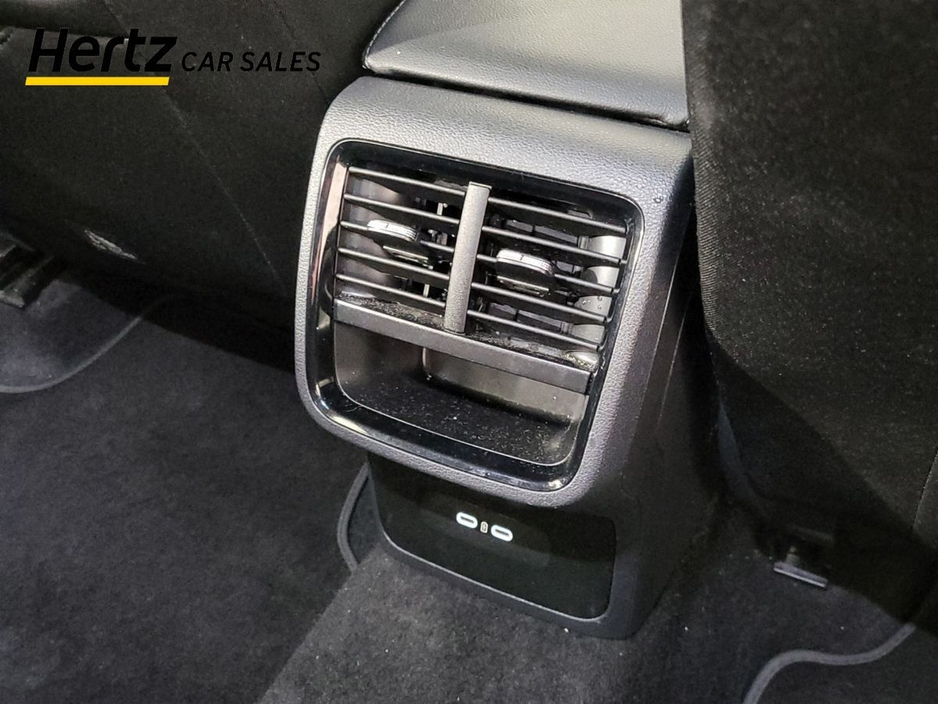 2024 Skoda Octavia - image 18