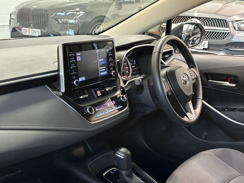 2022 Toyota Corolla - image 16