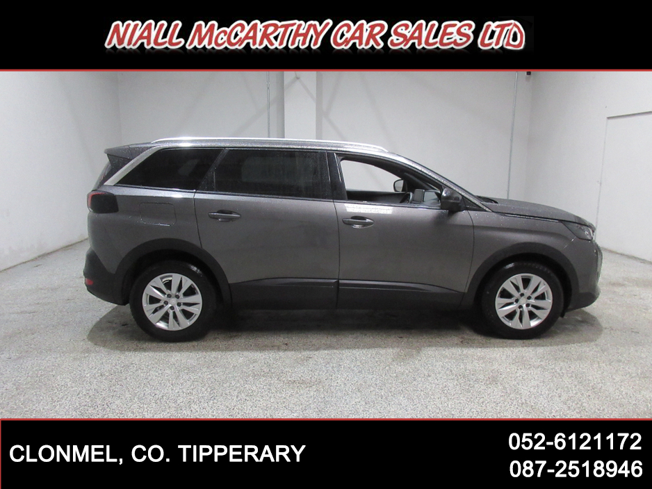 2023 Peugeot 5008 - image 4