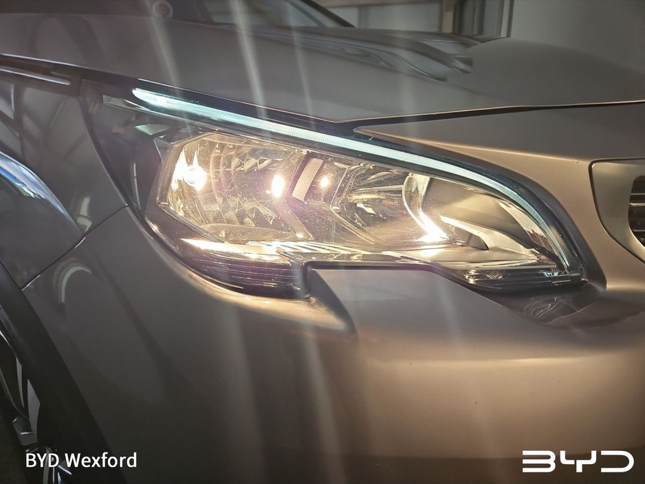 2020 Peugeot 5008 - image 24