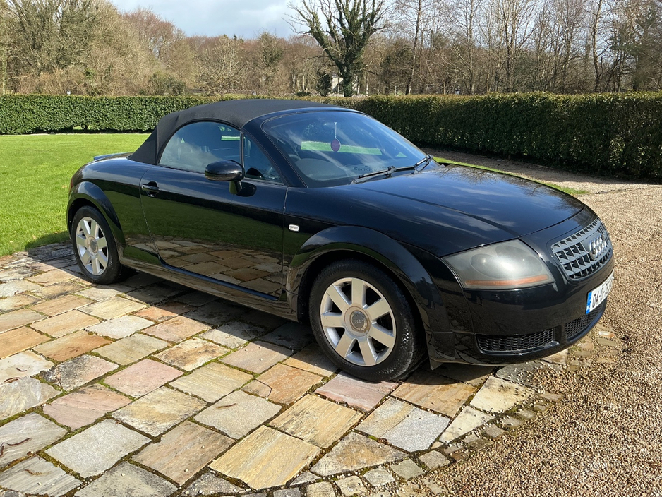 2004 Audi TT - image 5