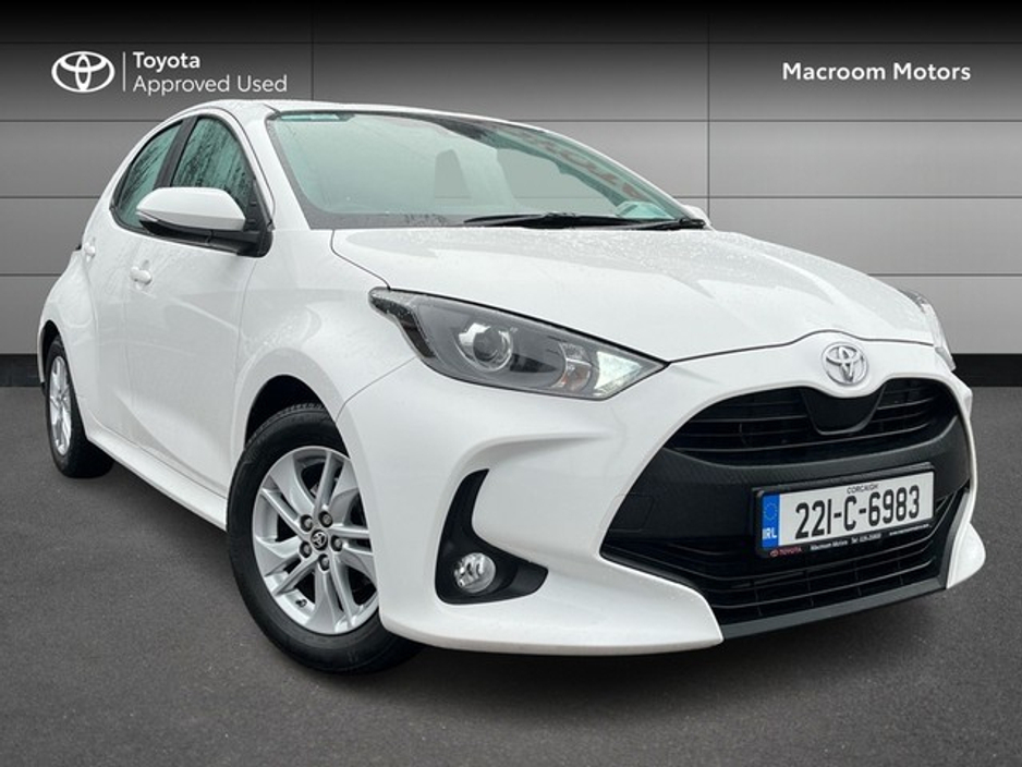2022 Toyota Yaris FRESH SELECTION OF TRADE-INS YARIS 1.0 LUNA 4DR
