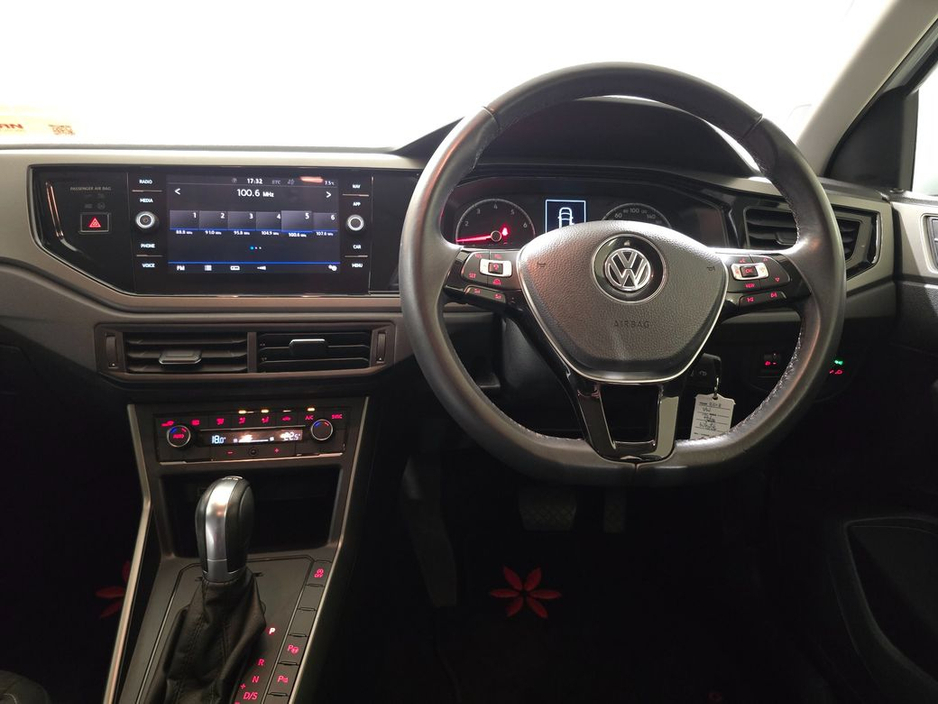 2018 Volkswagen Polo 1.0 TSi Highline 5Dr Automatic * Reversing Camera * Front / Rear Parking Sensors * €15,950