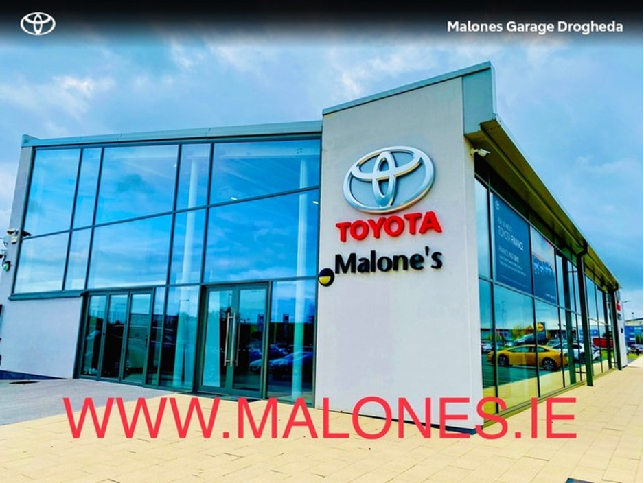 2024 Toyota Yaris Cross - image 12