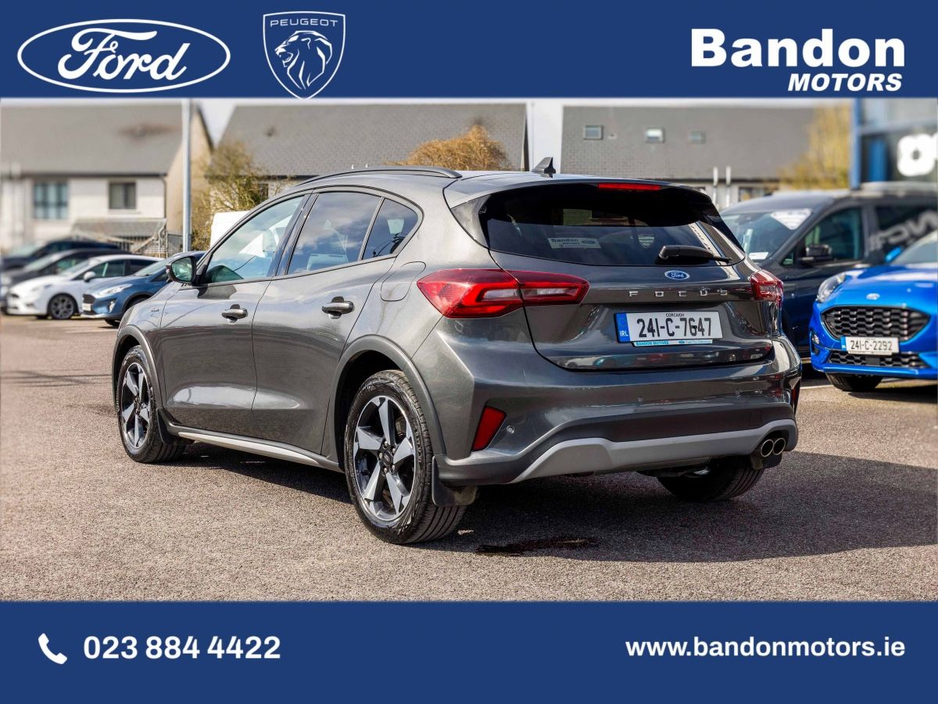 2024 Ford Focus - image 3