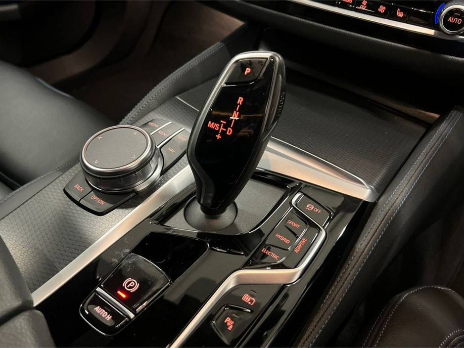 2023 BMW 5 Series 530e M Sport PRO PACK / M SEATS €46,995