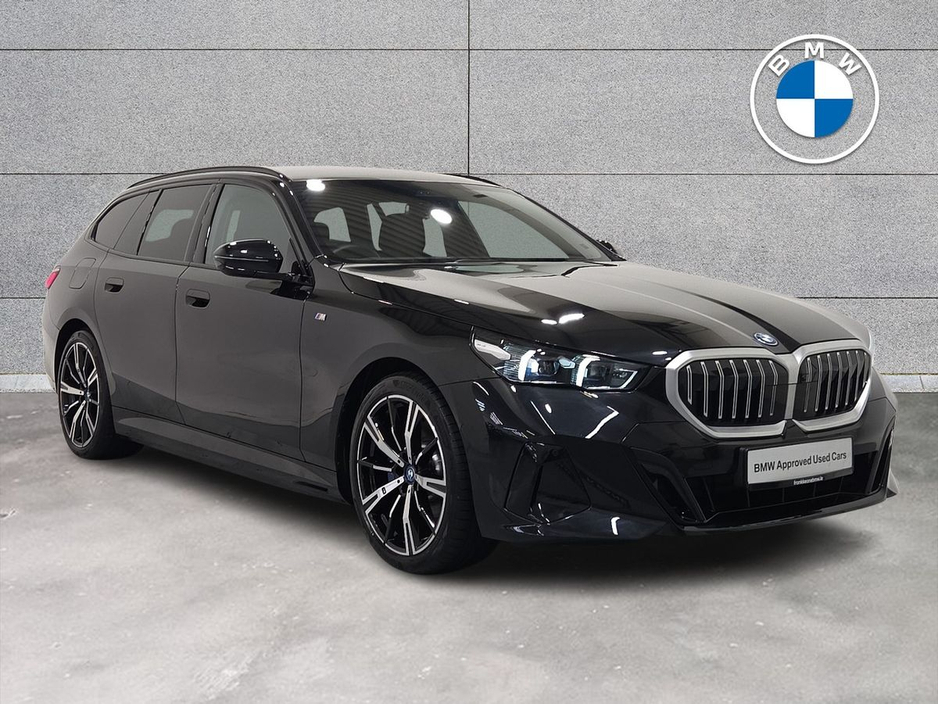 2025 BMW 5 Series 530 E M Sport Auto 530 e M Sport 530 e eDrive 22.1 kWh PHEV 299 184BHP /135 kw Auto Start/Stop