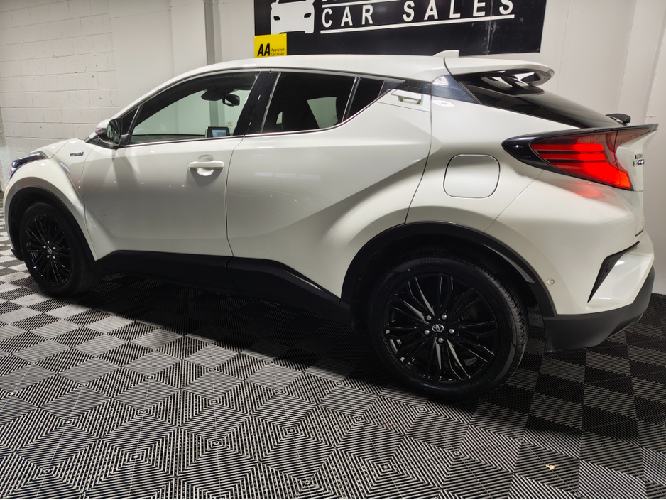 2022 Toyota C-HR - image 16