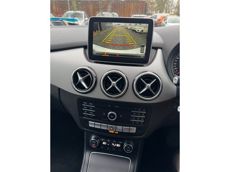 2016 Mercedes-Benz B Class  €9,995