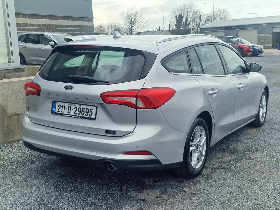 2021 Ford Focus - image 3
