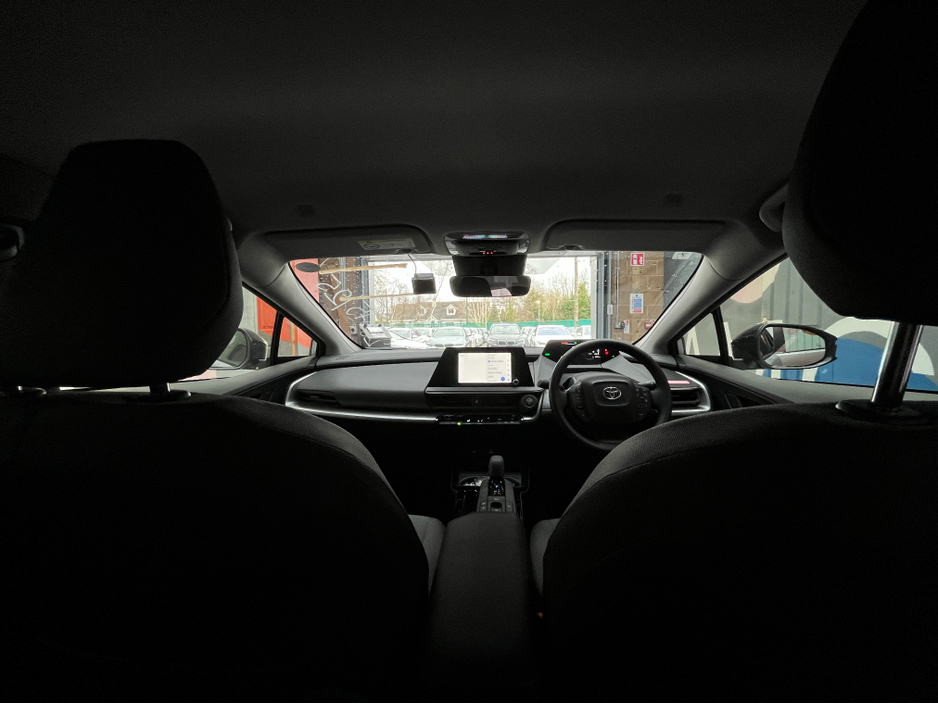 2025 Toyota Prius - image 13