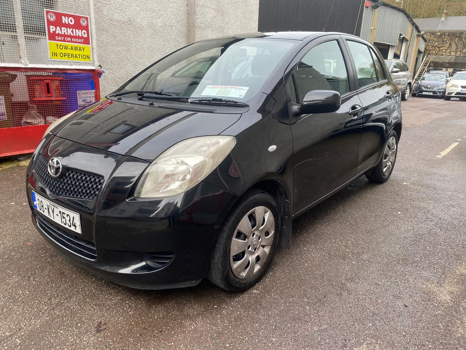 2008 Toyota Yaris - image 13