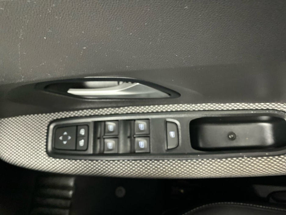 2023 Dacia Sandero - image 17