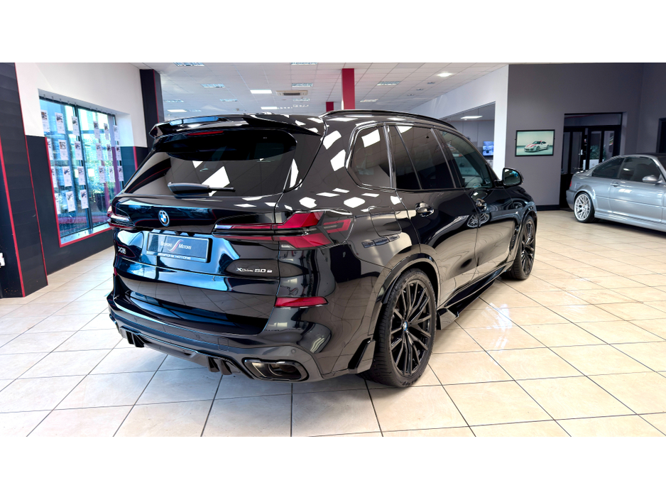 2024 BMW X5 XDRIVE50E M SPORT PRO €90,950