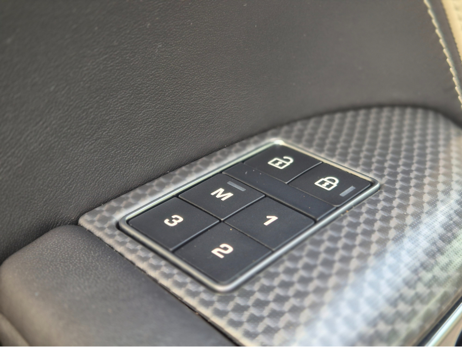 2022 Land Rover Range Rover Sport 2.0 P400E HSE €54,995