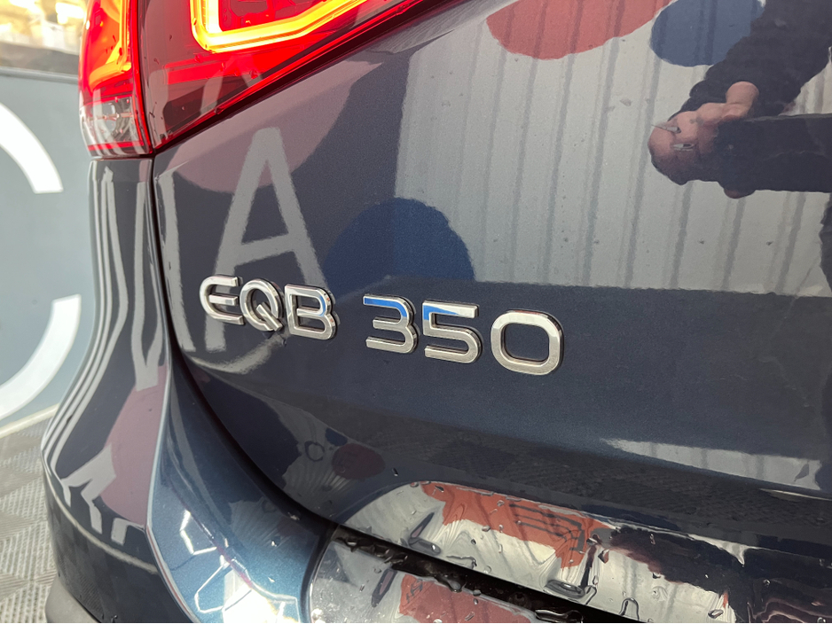 2023 Mercedes-Benz EQB - image 9