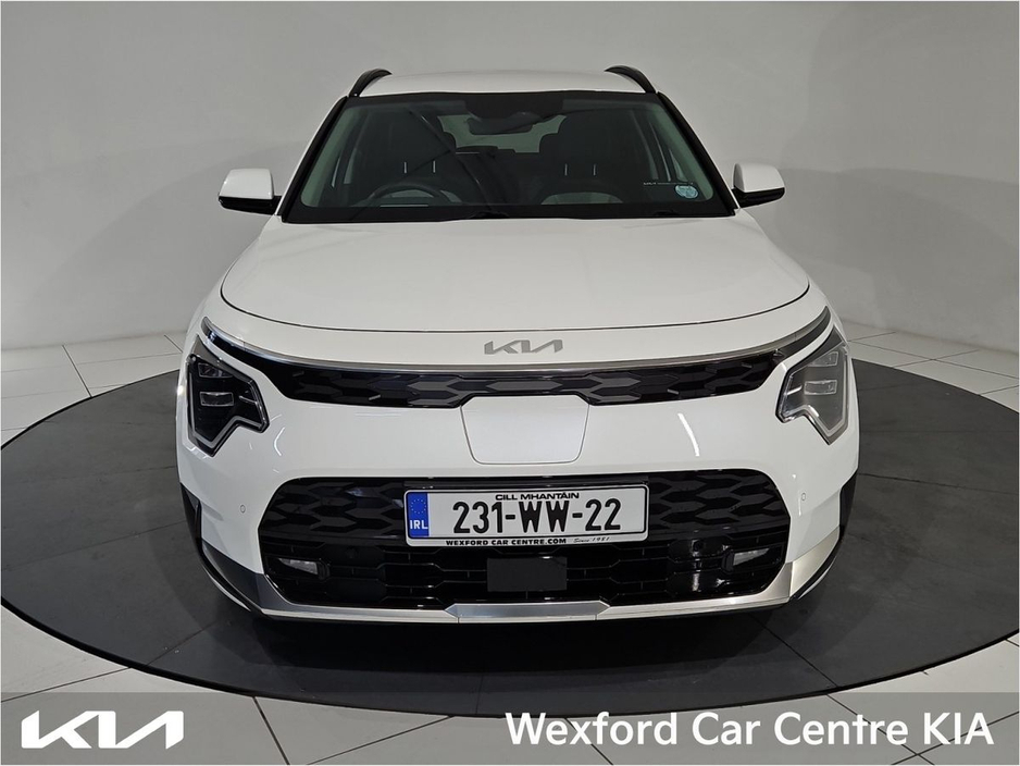 2023 Kia e-Niro - image 11