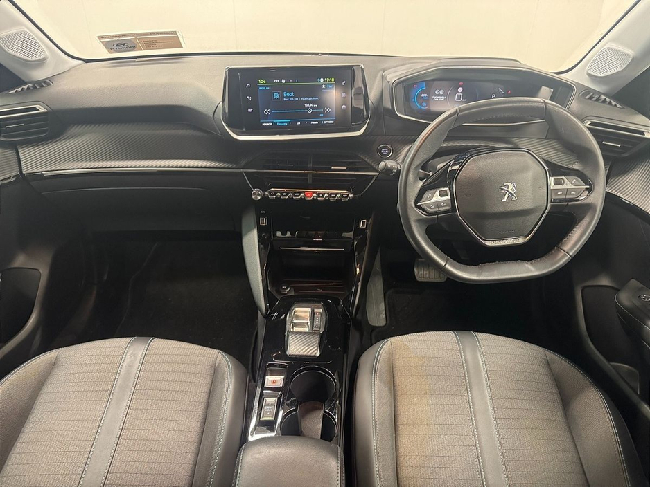 2022 Peugeot 208 Electric 136bhp (50 kWh) Allure Pack €16,975