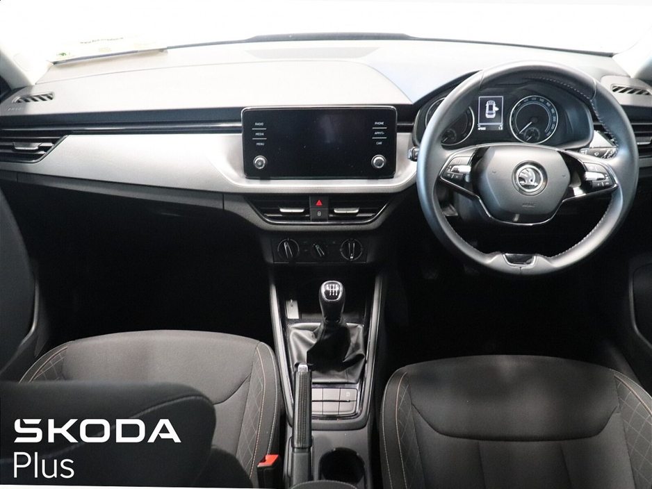 2022 Skoda Kamiq - image 2