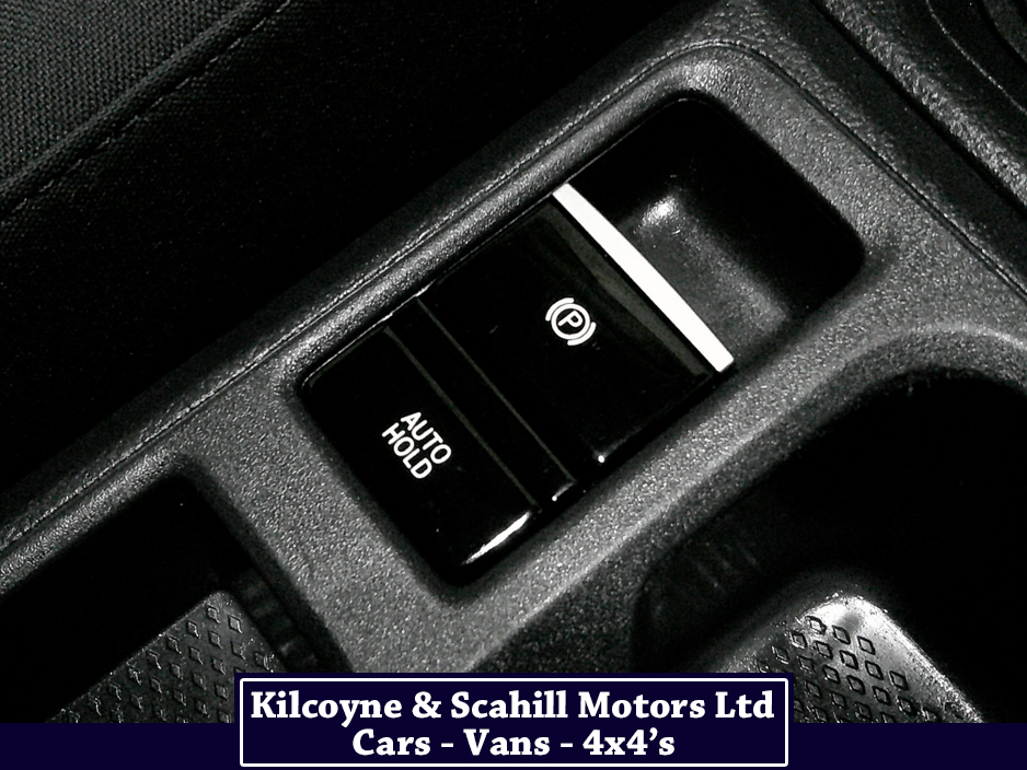 2023 Volkswagen Caddy - image 28