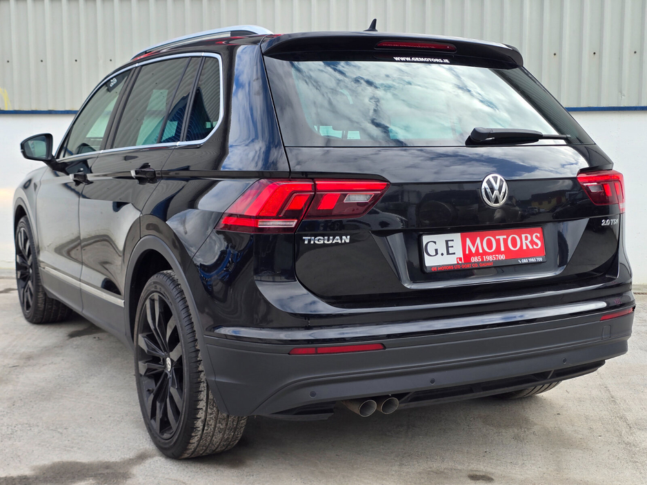 2017 Volkswagen Tiguan - image 8