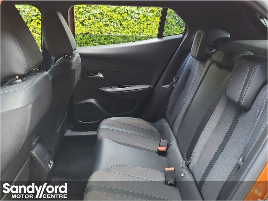 2023 Peugeot 2008 - image 13