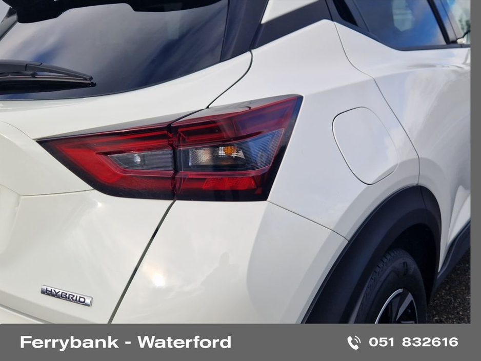2024 Nissan Juke 1.6 HYB SV Premium MY23.75 4DR €27,950