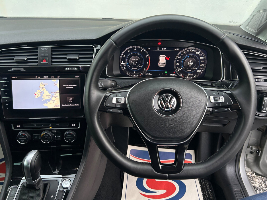 2018 Volkswagen Golf - image 24
