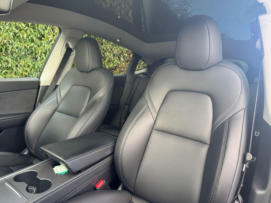 2023 Tesla Model Y Y LONG RANGE AWD €33,950