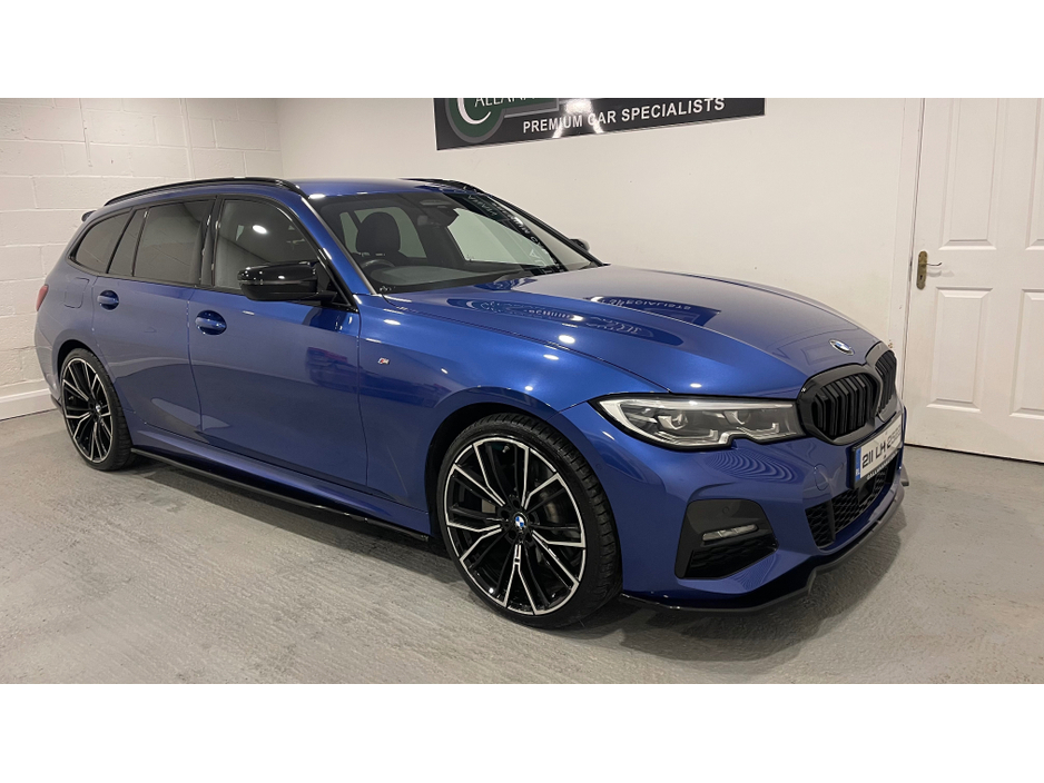 2021 BMW 3 Series - image 18