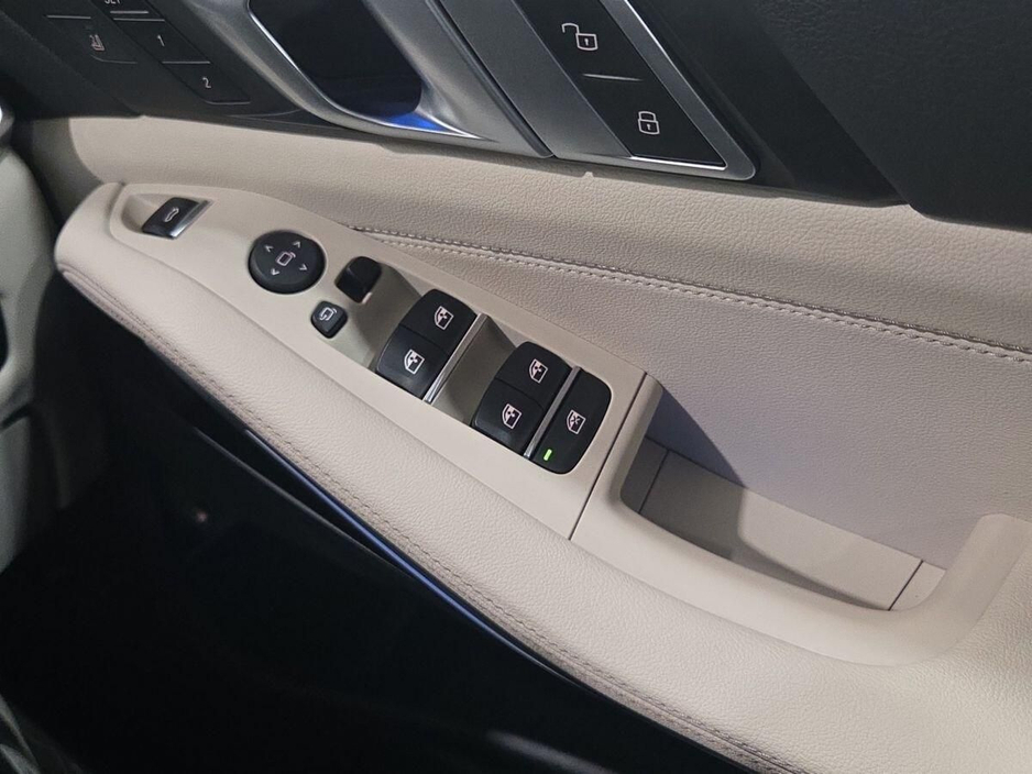 2022 BMW X5 xDrive45e M Sport €65,950