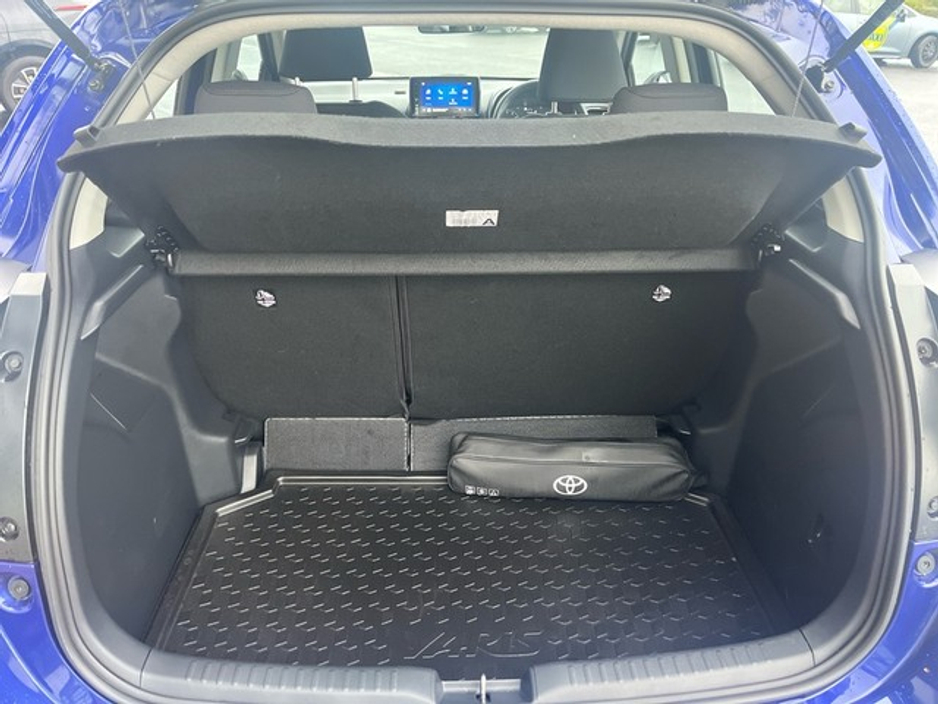 2024 Toyota Yaris 1.5 LUNA €23,950