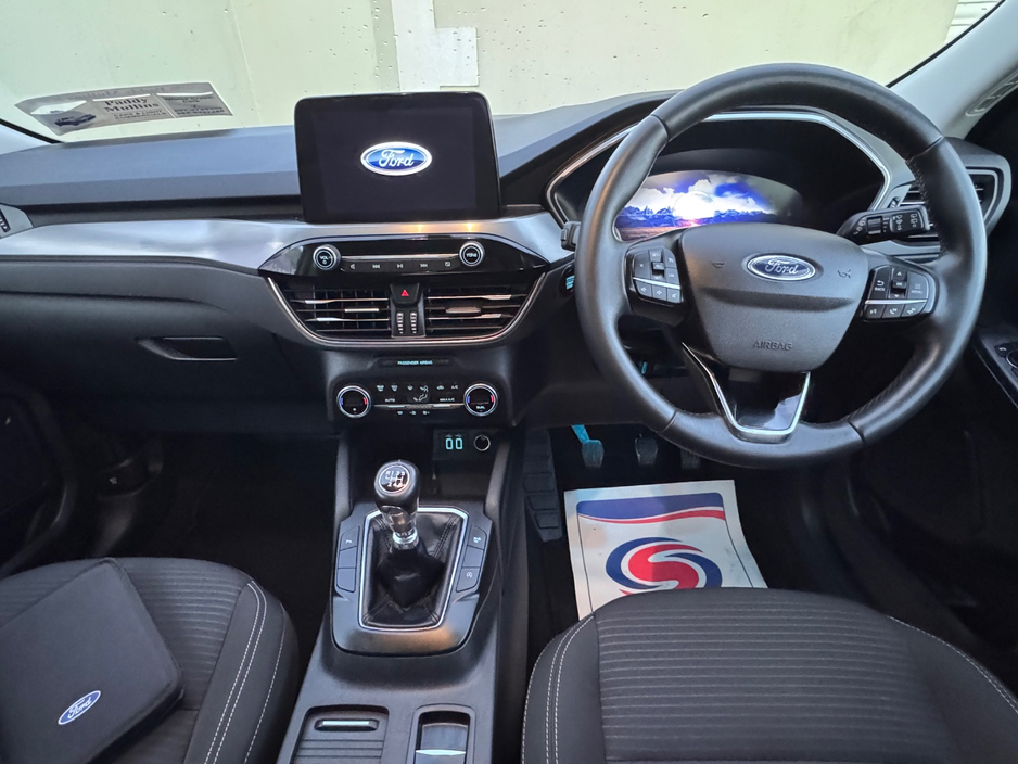 2021 Ford Kuga - image 7