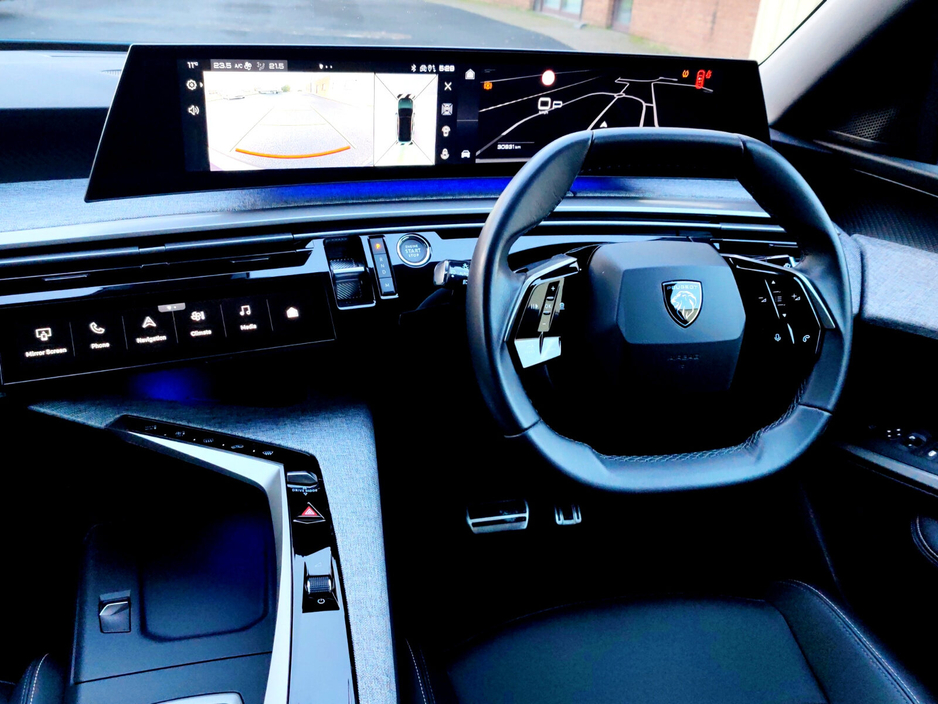 2025 Peugeot 3008 1.2 MHEV PureTech 136bhp eDCS6 Allure €40,950