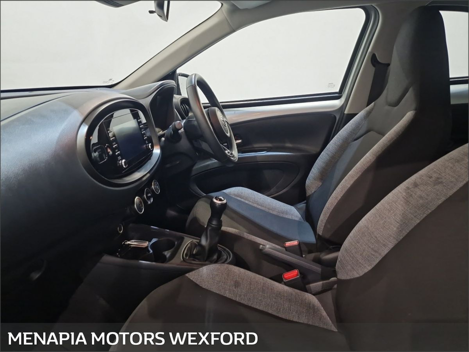 2023 Toyota Aygo X - image 5