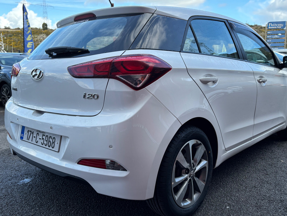 2017 Hyundai i20 - image 16
