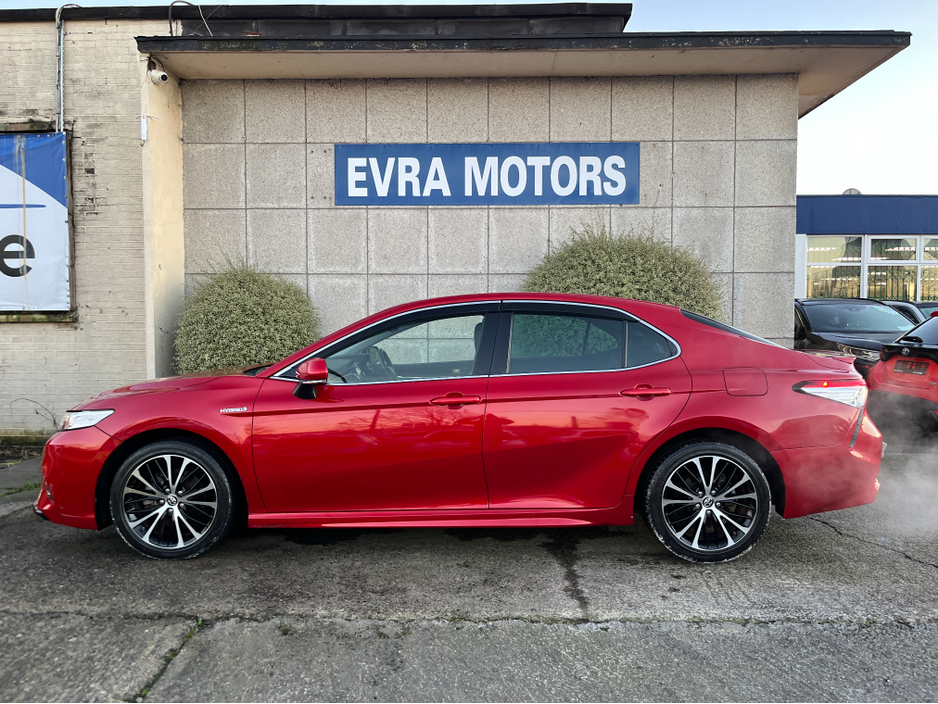 2019 Toyota Camry WS AUTOMATIC HYBRID 2.5 PETROL //HIGH SPEC//FULL LEATHER HEATED SEATS//HEAD UP DISPLAY//KEYLESS ENTRY// €26,950