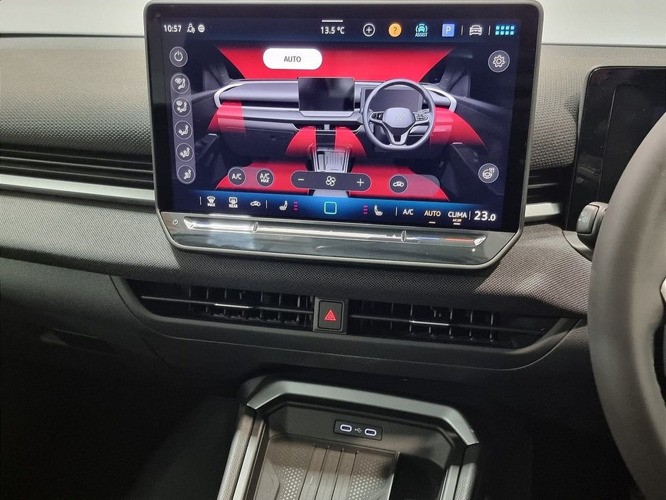 2026 Volkswagen T-Roc - image 14