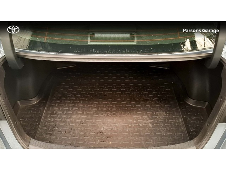 2024 Toyota Corolla LUNA SALOON 4DR AUTO €28,995