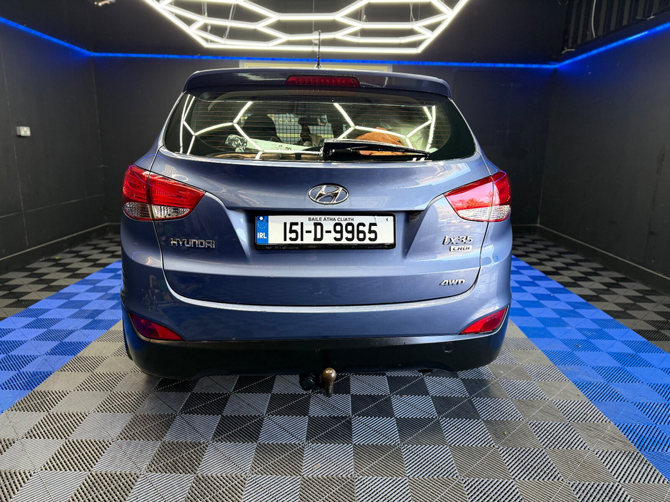2015 Hyundai ix35 2.0 Diesel Executive 4WD 136hp €5,900